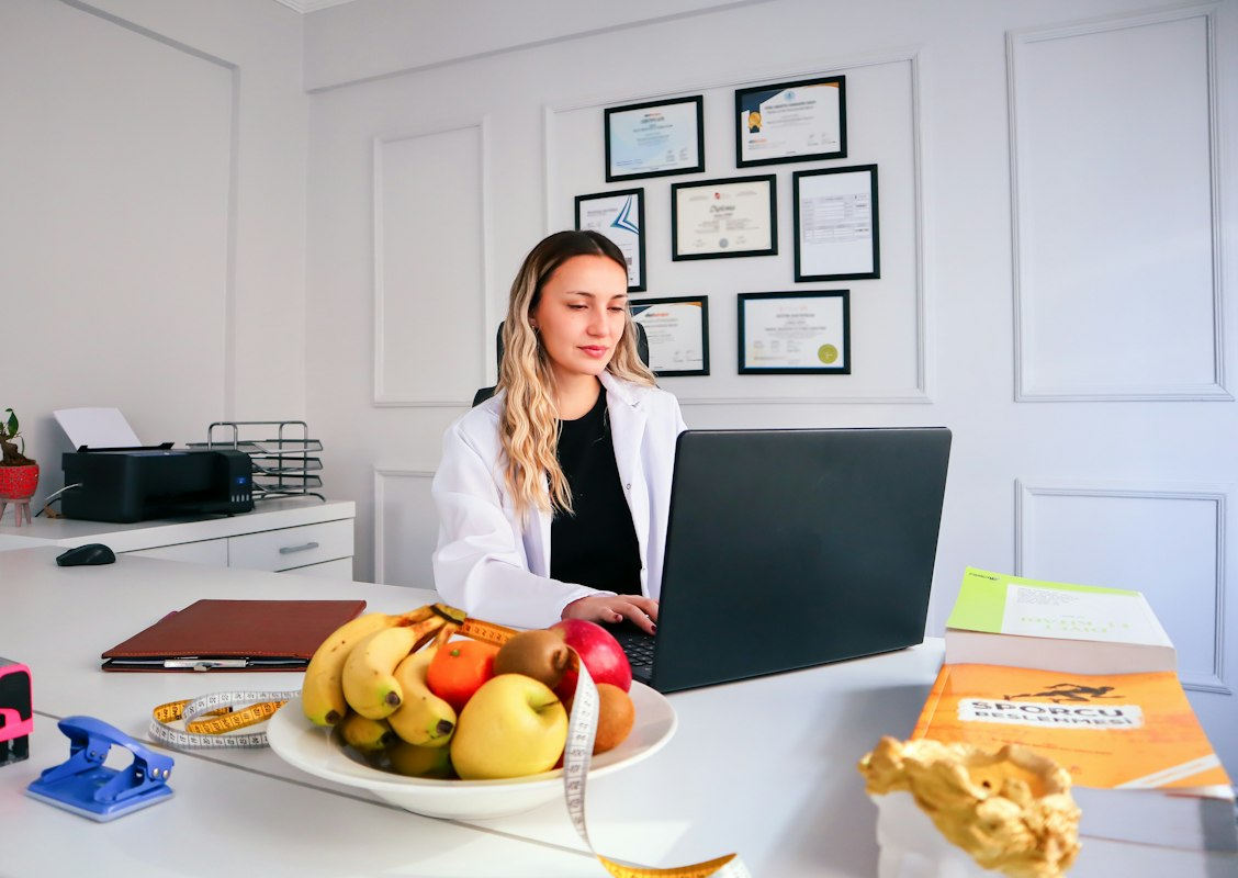 Nutritionist consultation session